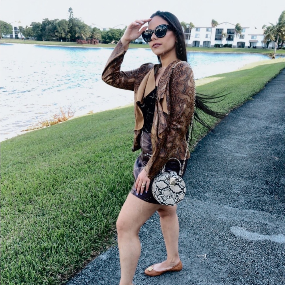 Snake jacket - Picture 2 of 3